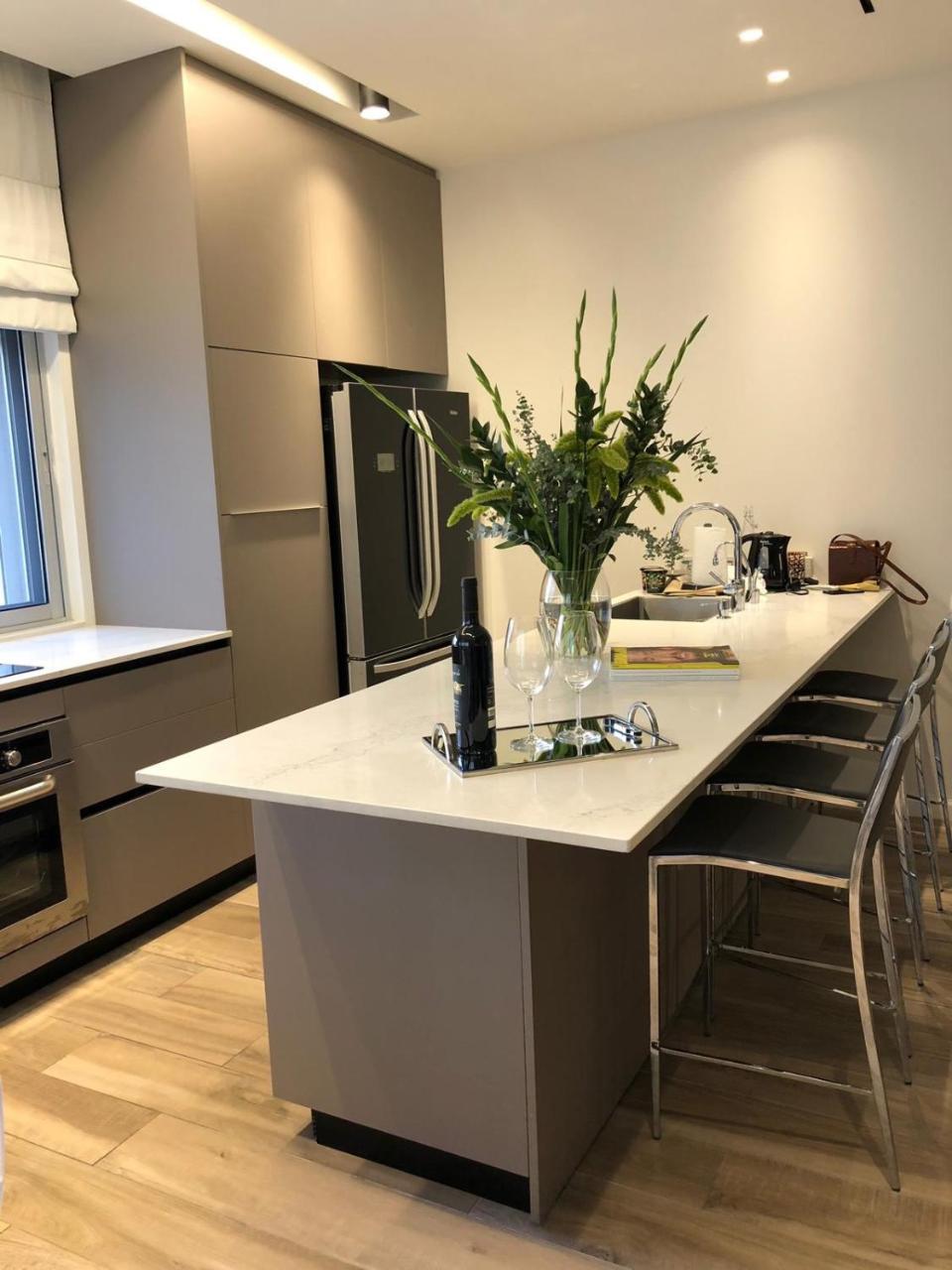K Suites Tlv By The Beach Tel-Aviv Kültér fotó