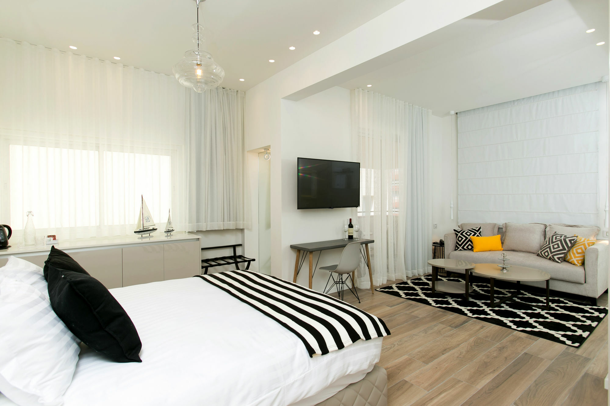 K Suites Tlv By The Beach Tel-Aviv Kültér fotó